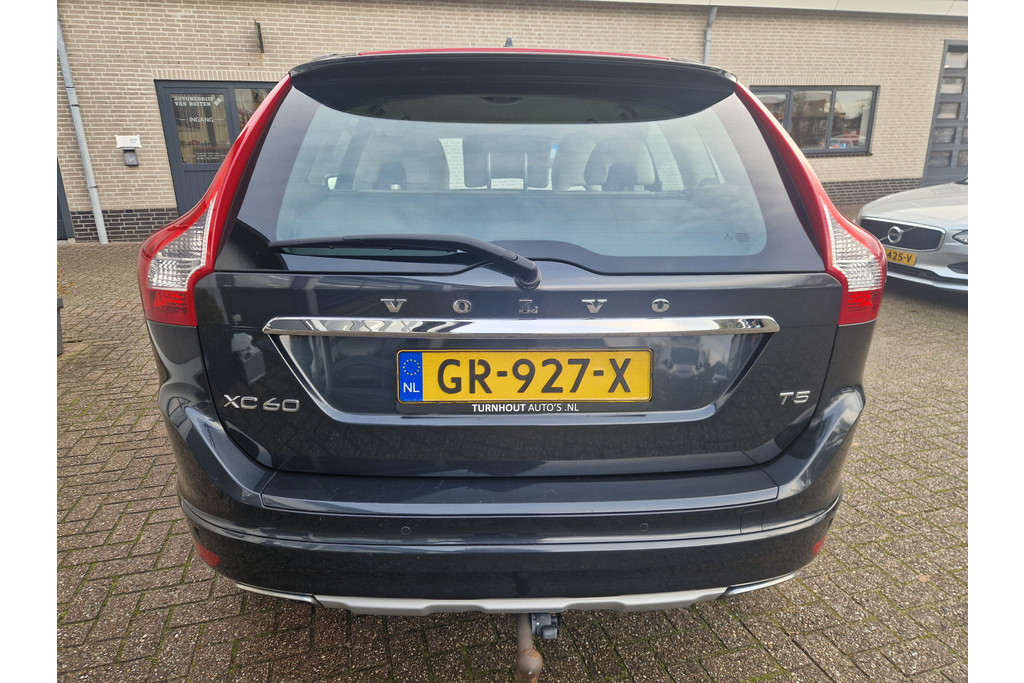 54890998-4.jpg